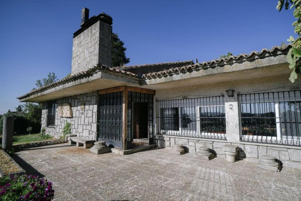 El Chalet De Gloria Santa Marta de Tormes Exterior photo
